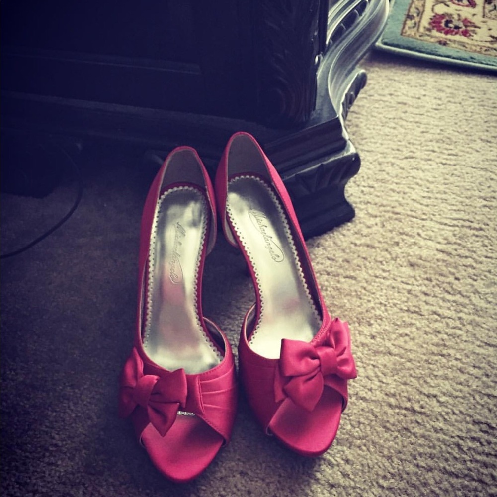 Michaelangelo  satin heels